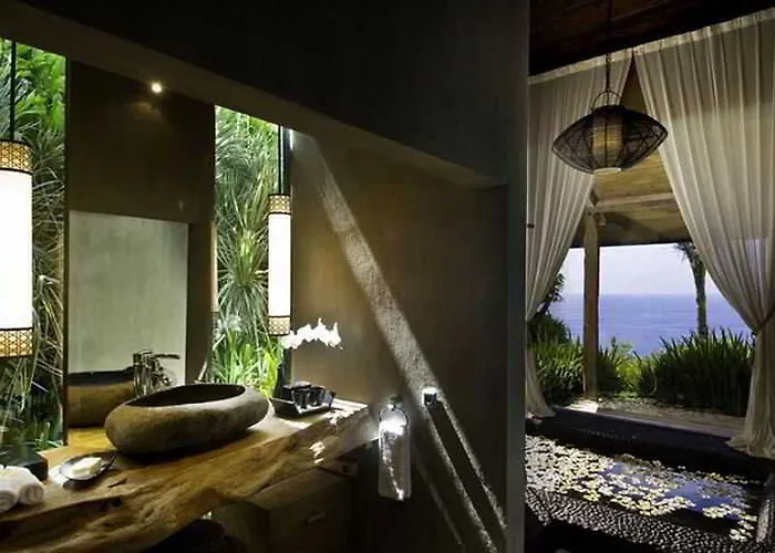 Khayangan Estate 酒店 4*